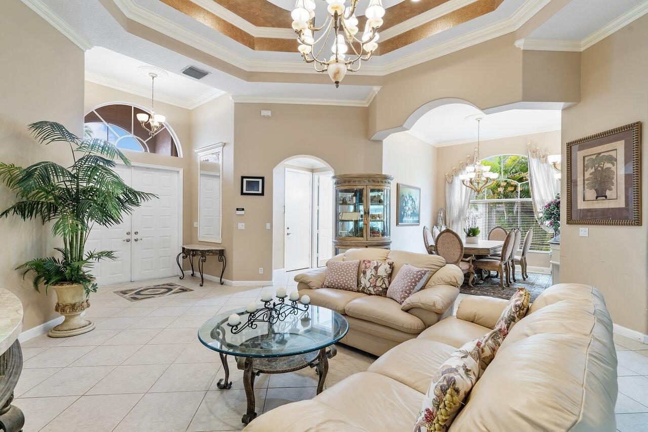 8351 Mastic Cay