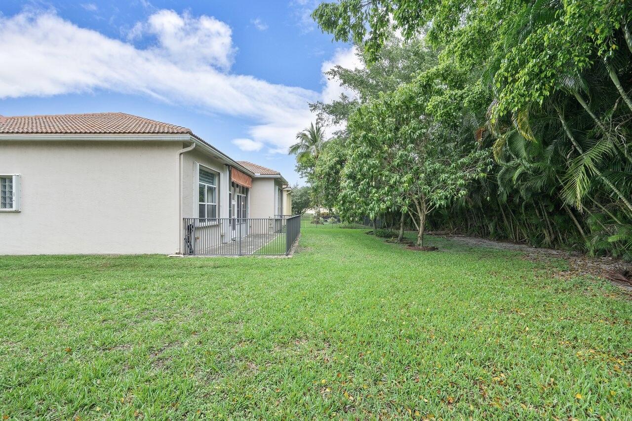 8351 Mastic Cay