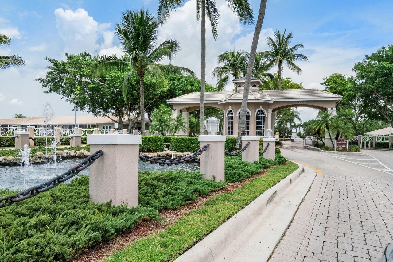 8351 Mastic Cay