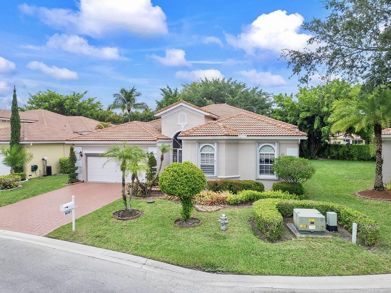 8351 Mastic Cay
