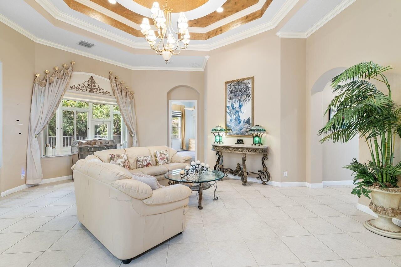8351 Mastic Cay
