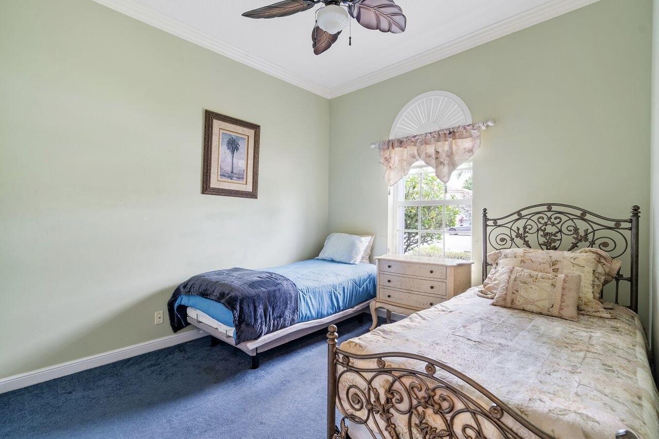 8351 Mastic Cay