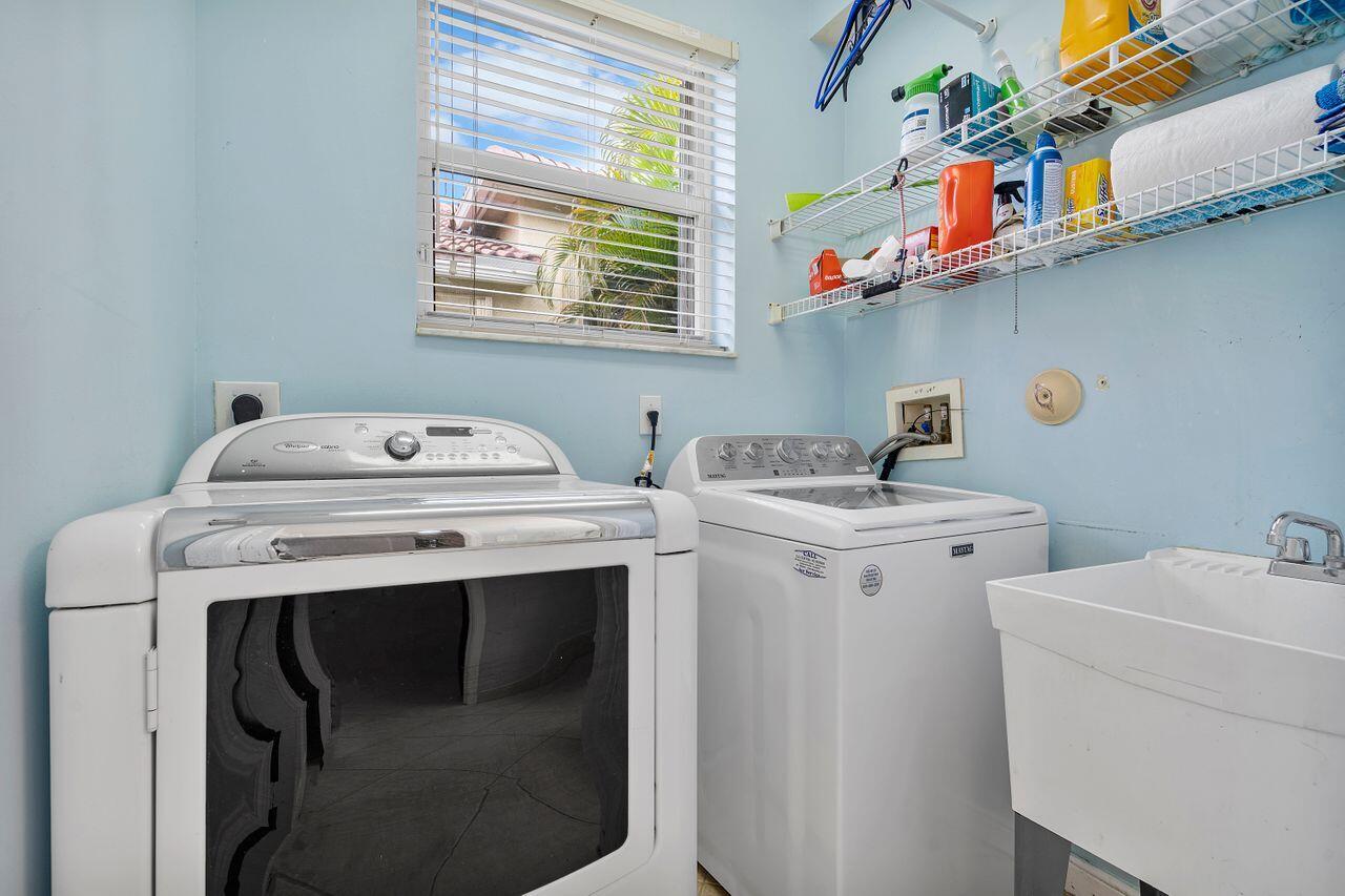 8351 Mastic Cay