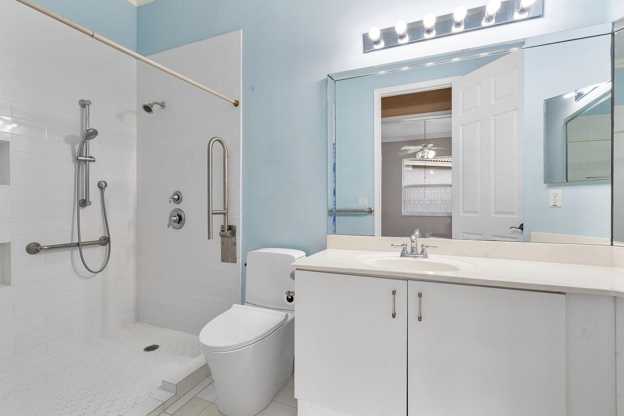 8351 Mastic Cay