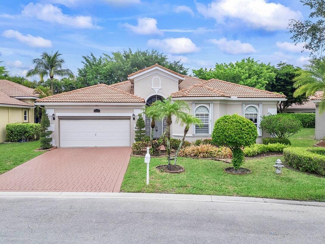 8351 Mastic Cay
