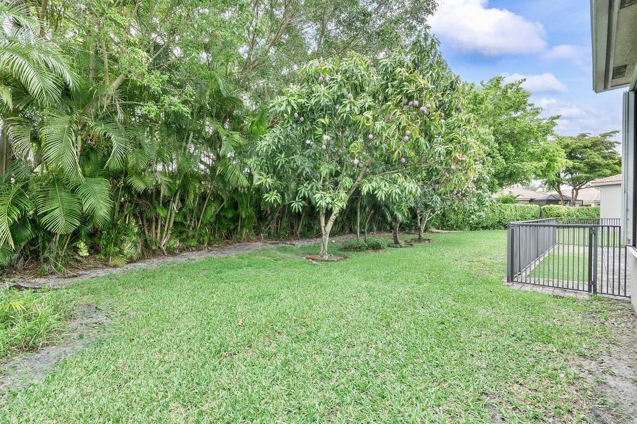 8351 Mastic Cay