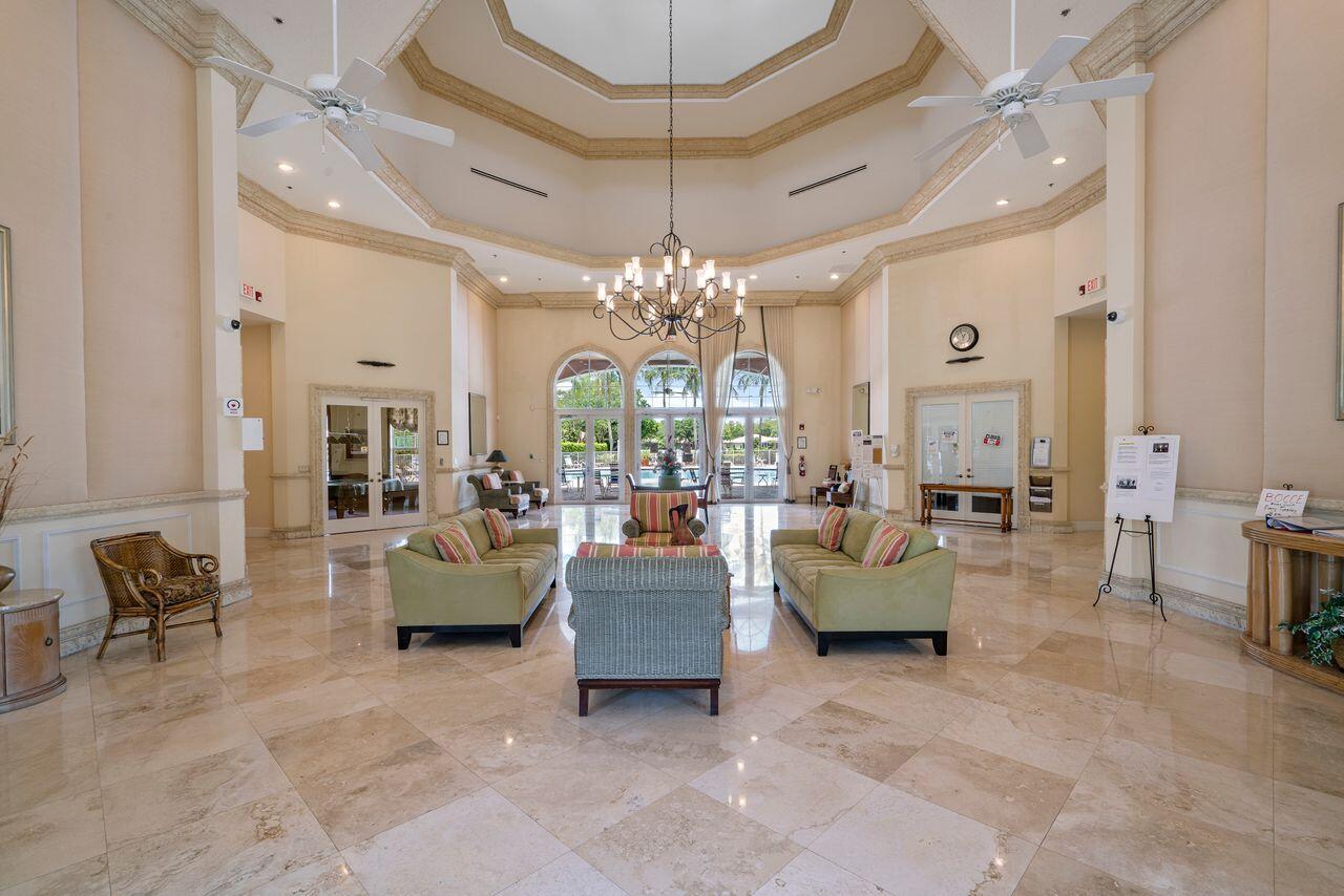 8351 Mastic Cay