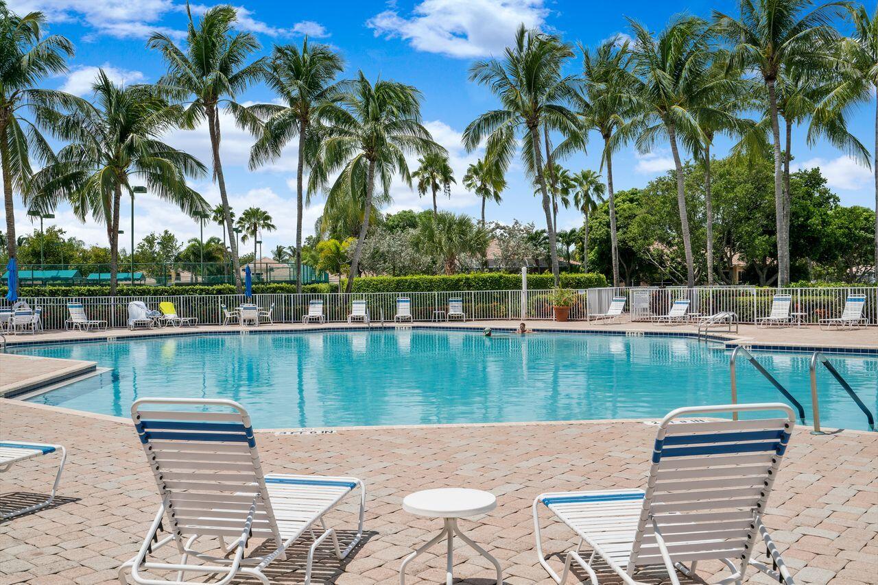 8351 Mastic Cay