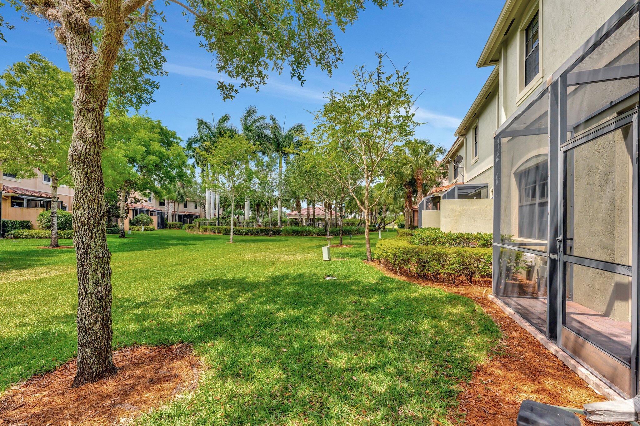 10850 NW 74th Drive