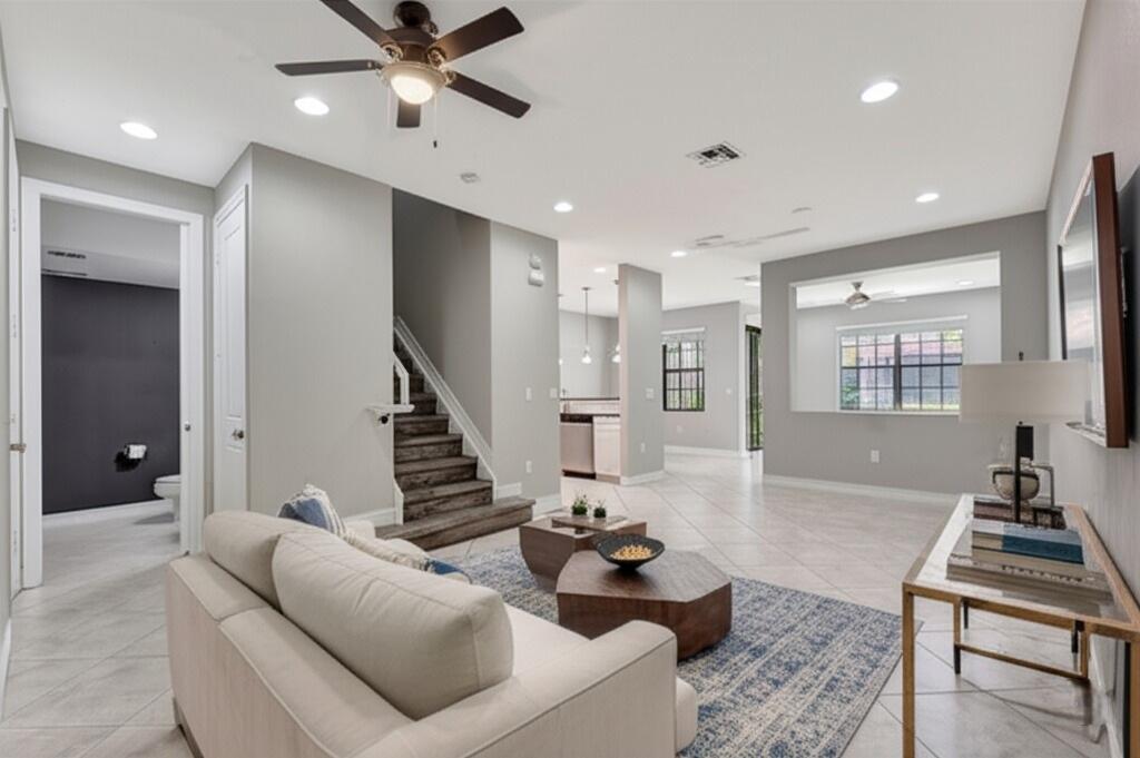10850 NW 74th Drive