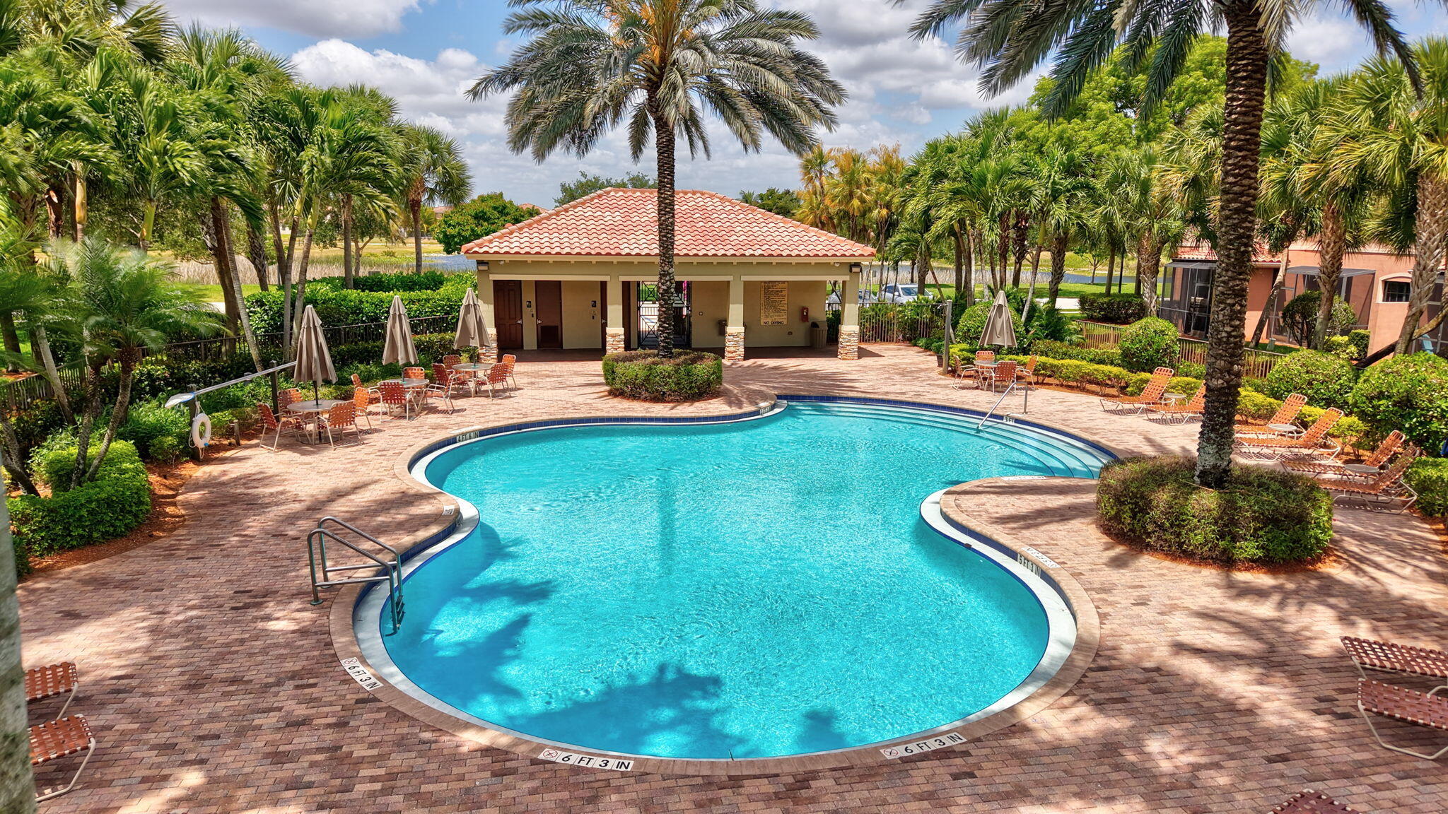 10850 NW 74th Drive