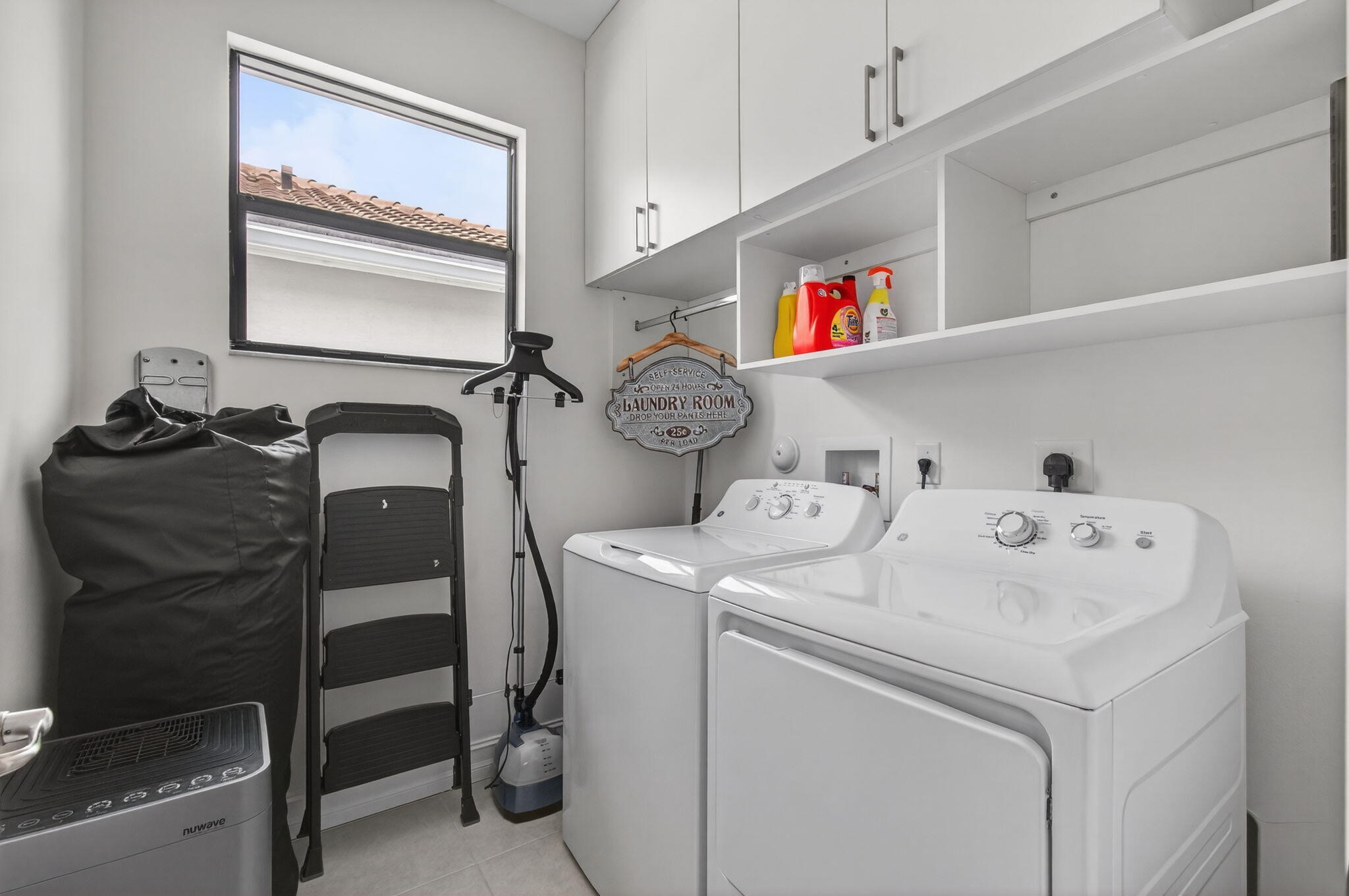 8103 Snowflake Obsidian Trail