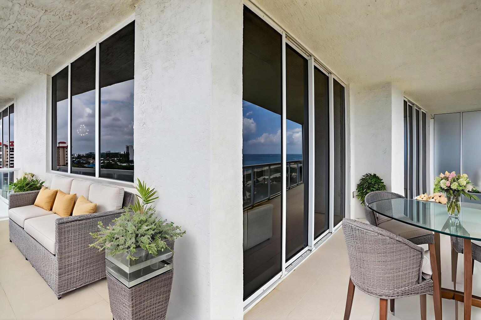 704 N Ocean Boulevard 701