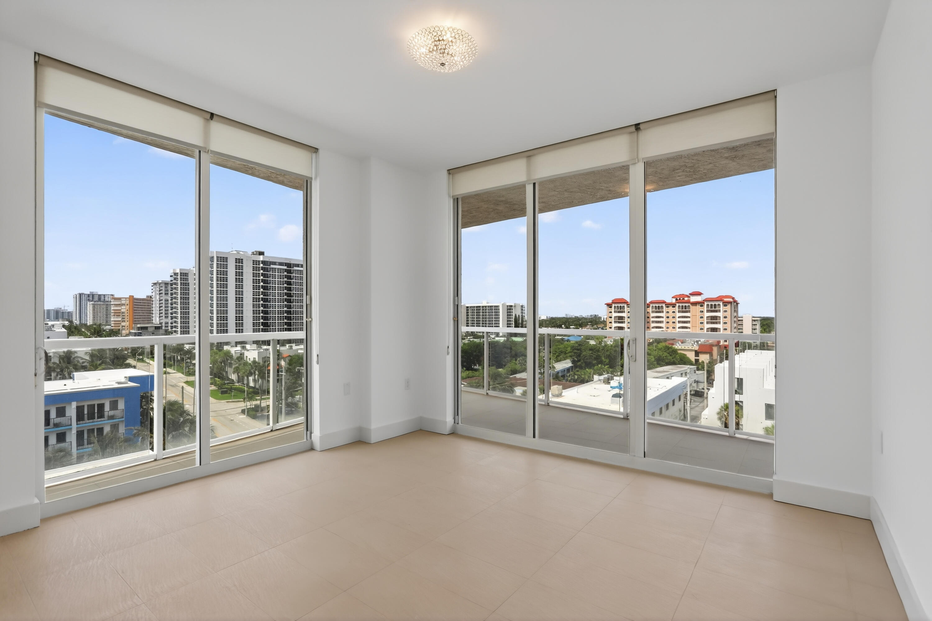704 N Ocean Boulevard 701