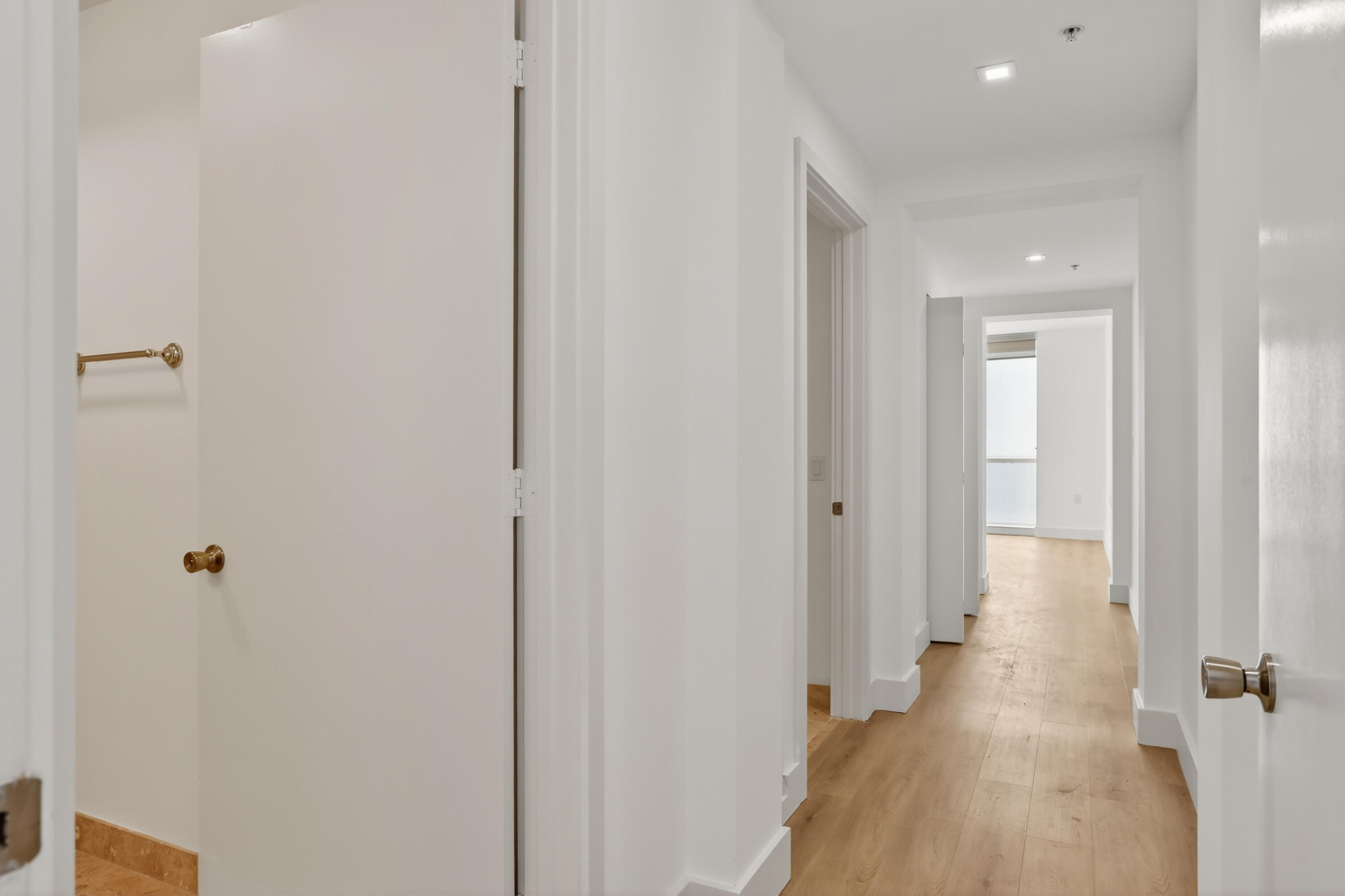 704 N Ocean Boulevard 701