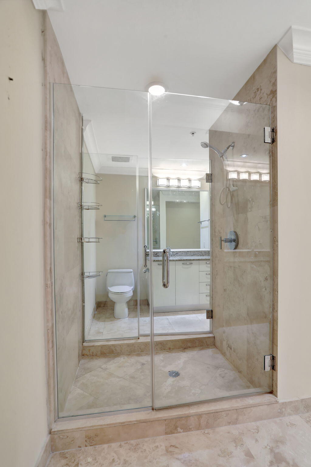 704 N Ocean Boulevard 701