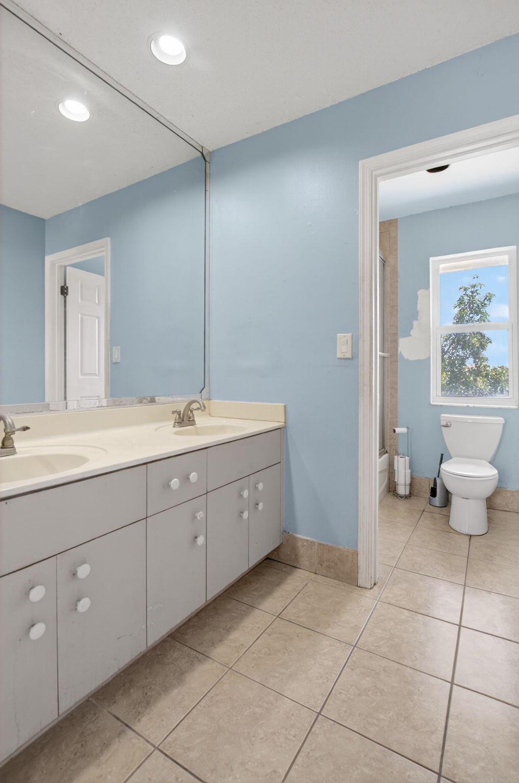 9645 Carousel Circle N