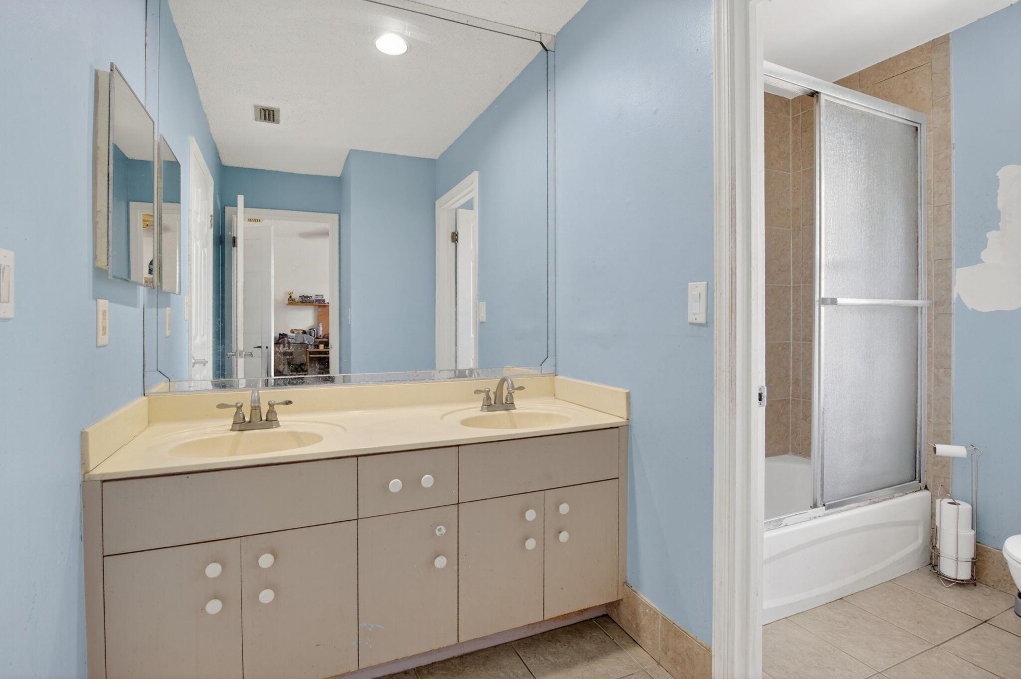 9645 Carousel Circle N