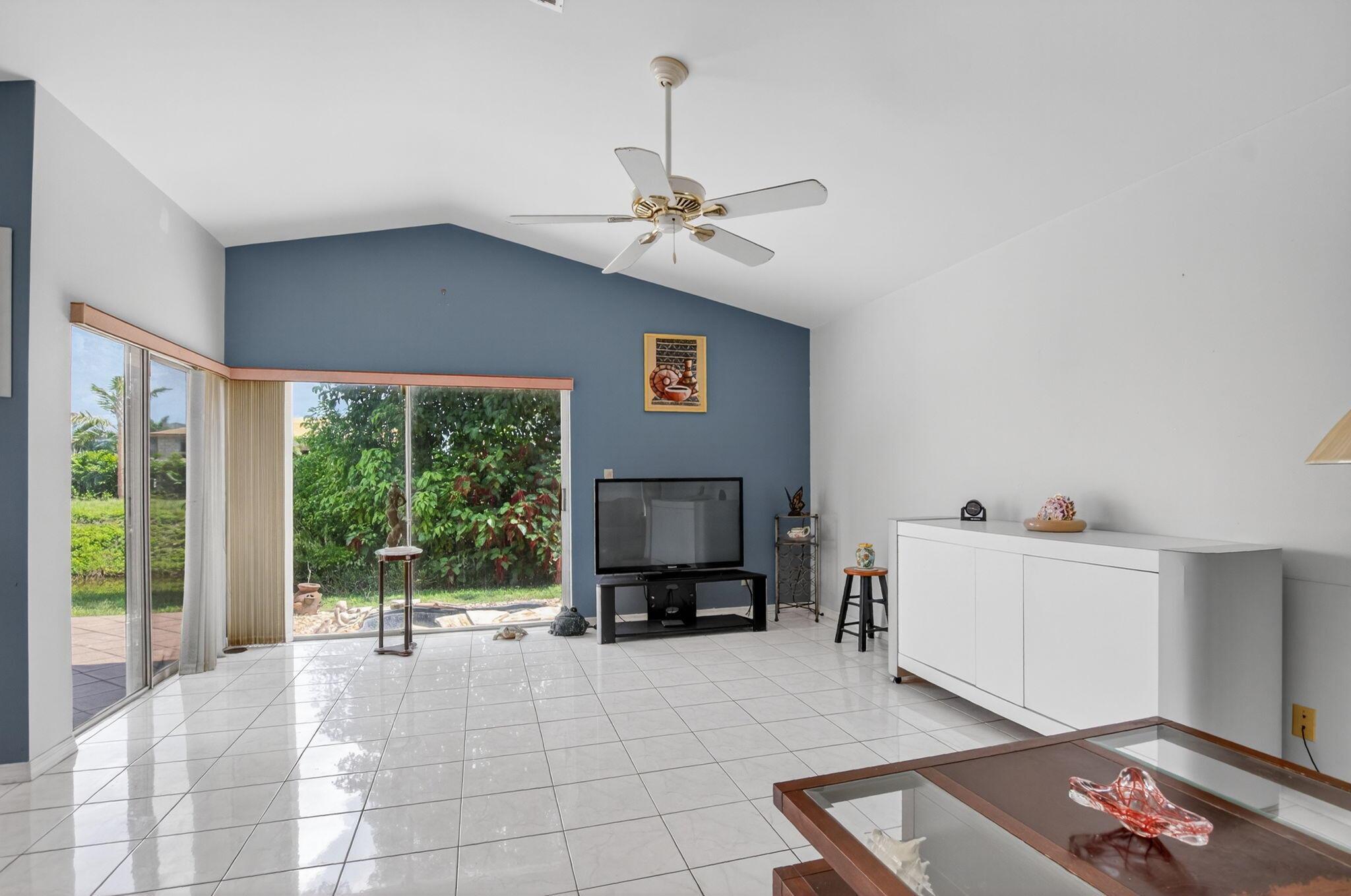 9645 Carousel Circle N