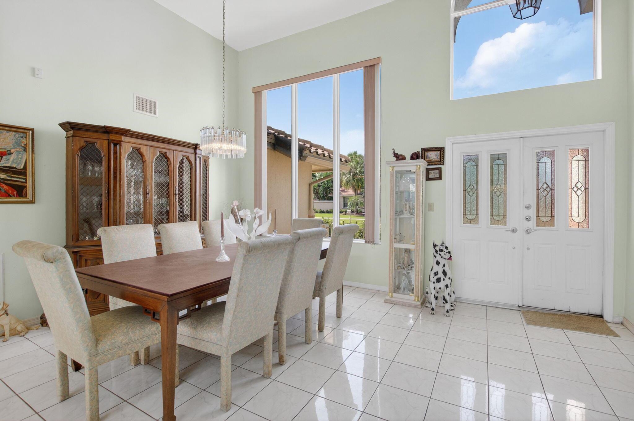 9645 Carousel Circle N