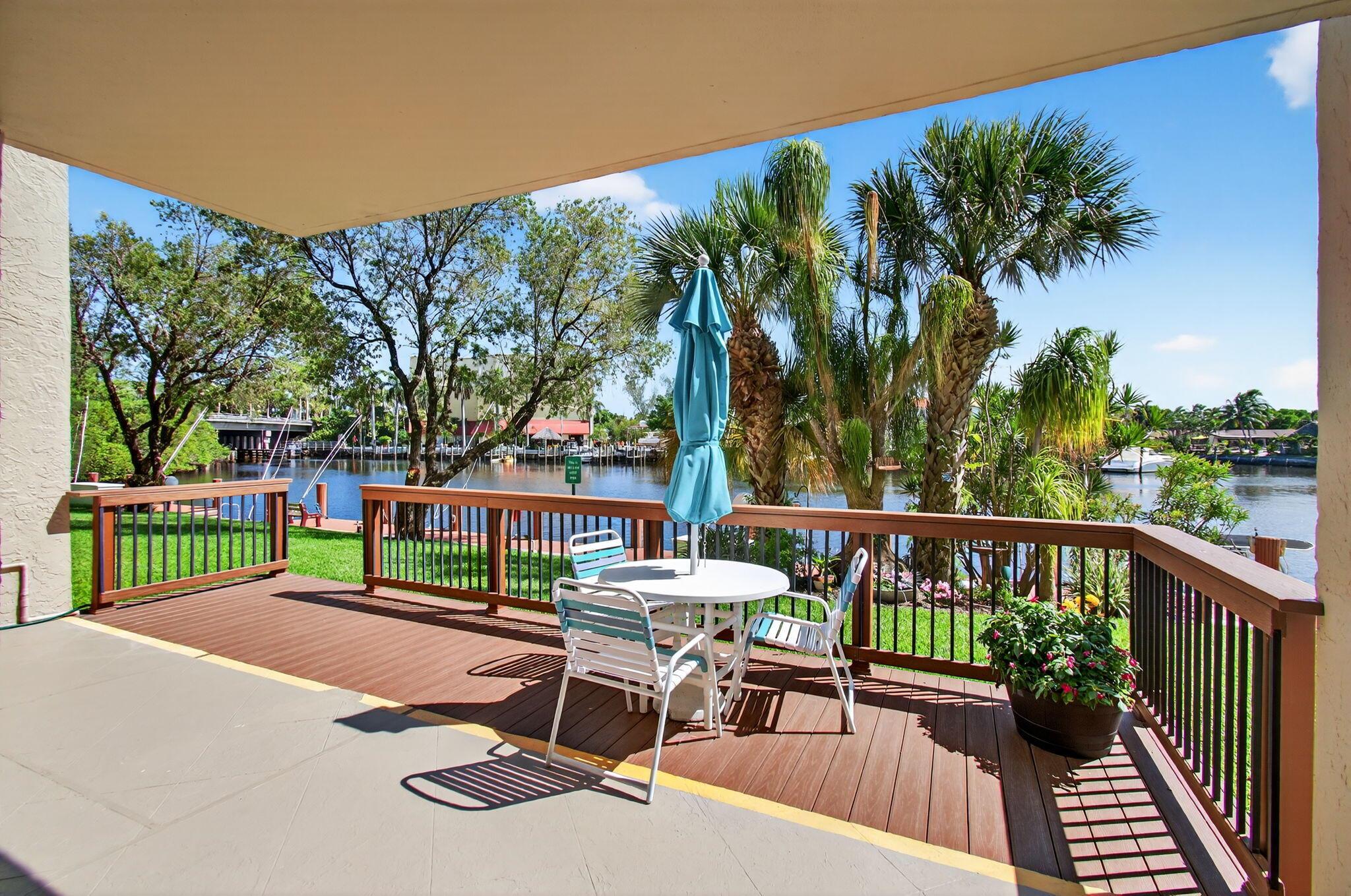 22 Royal Palm Way 205