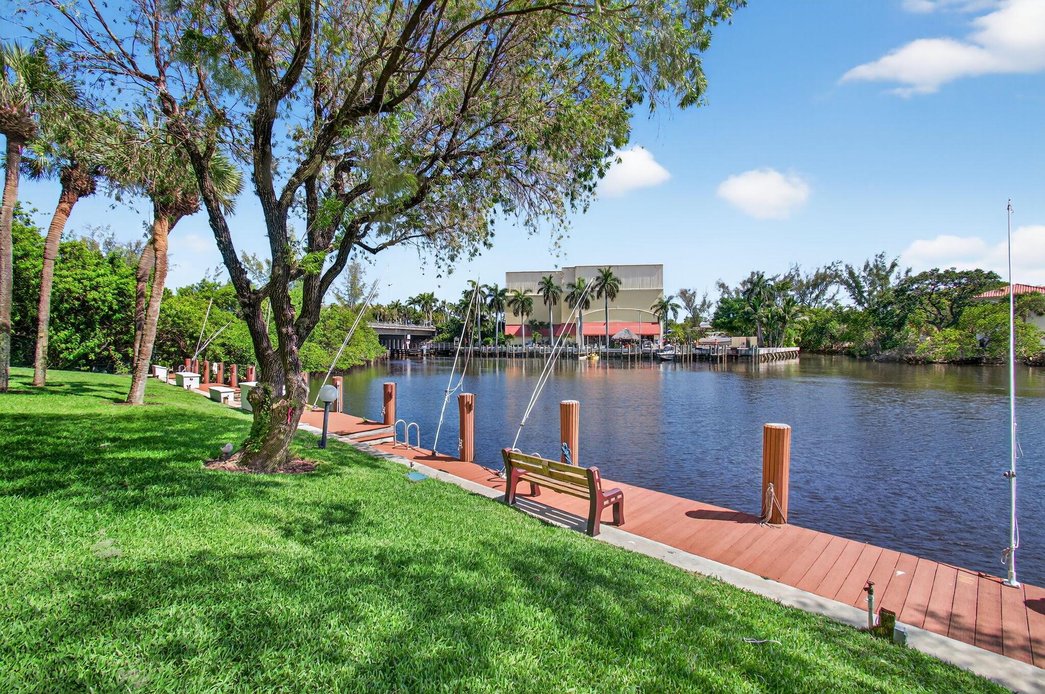 22 Royal Palm Way 205