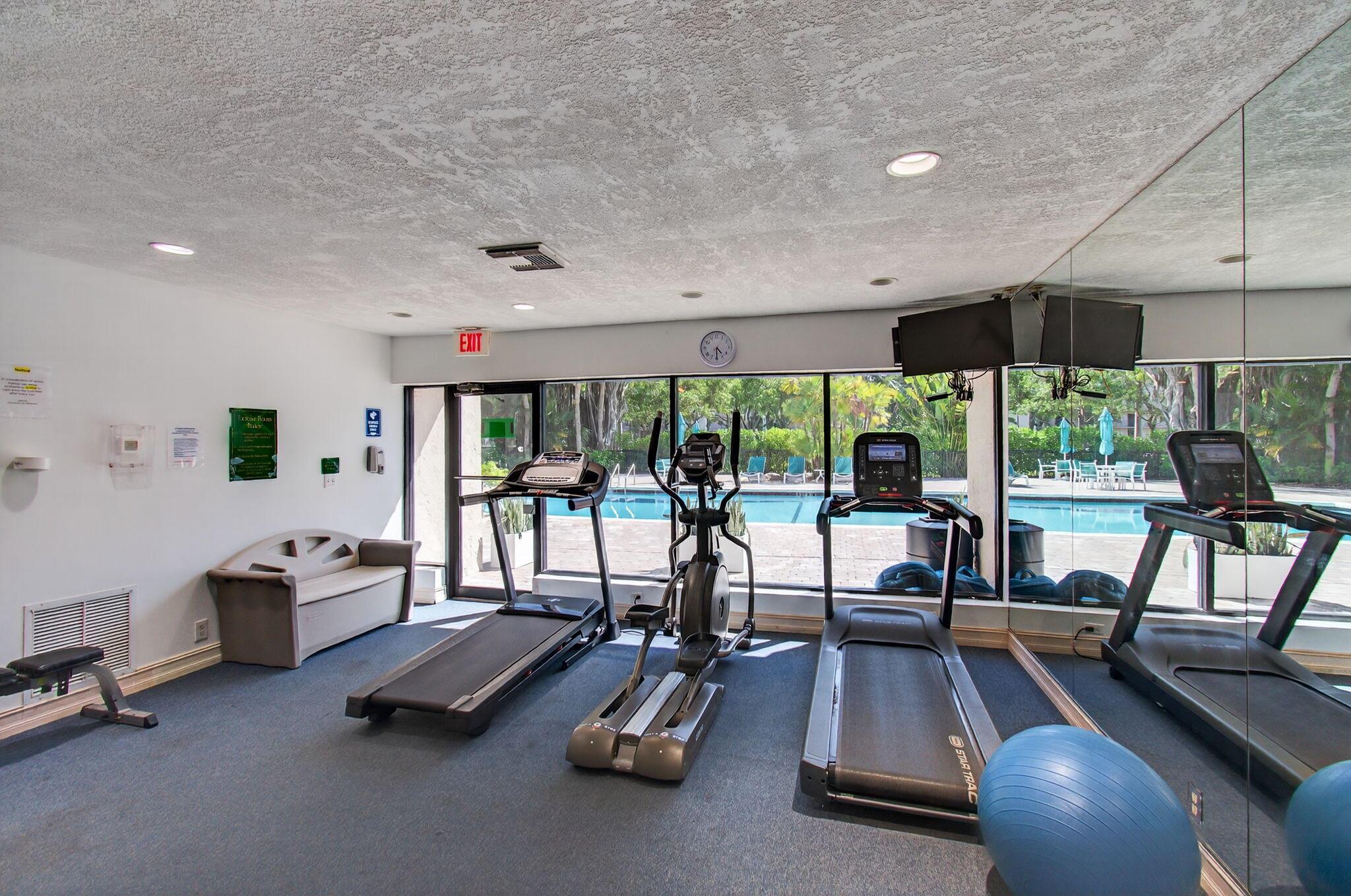22 Royal Palm Way 205