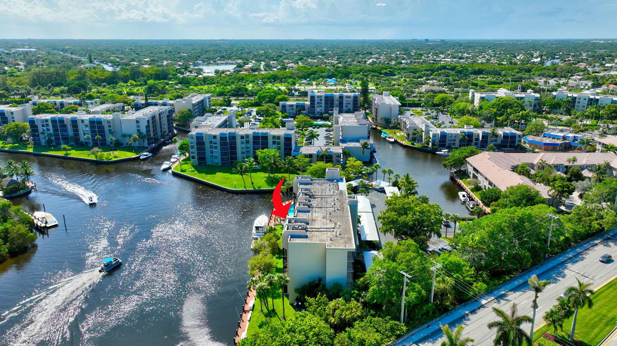 22 Royal Palm Way 205