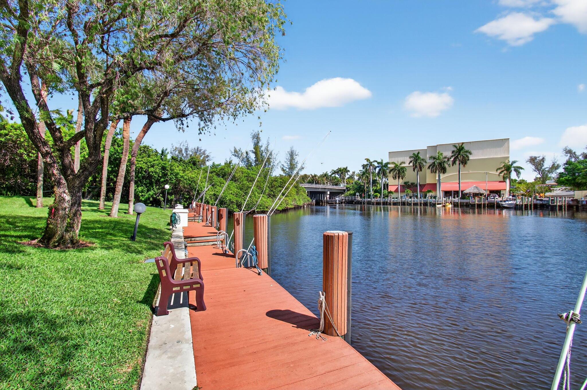 22 Royal Palm Way 205