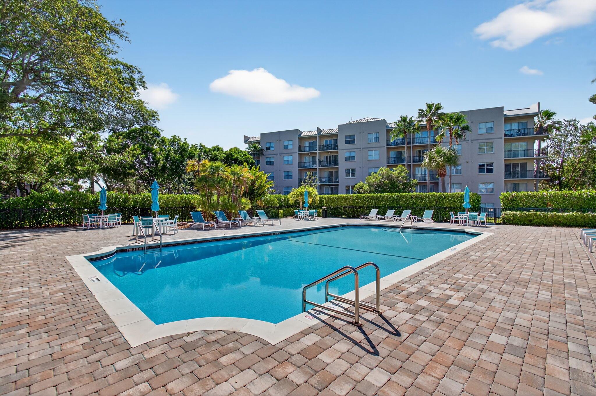 22 Royal Palm Way 205