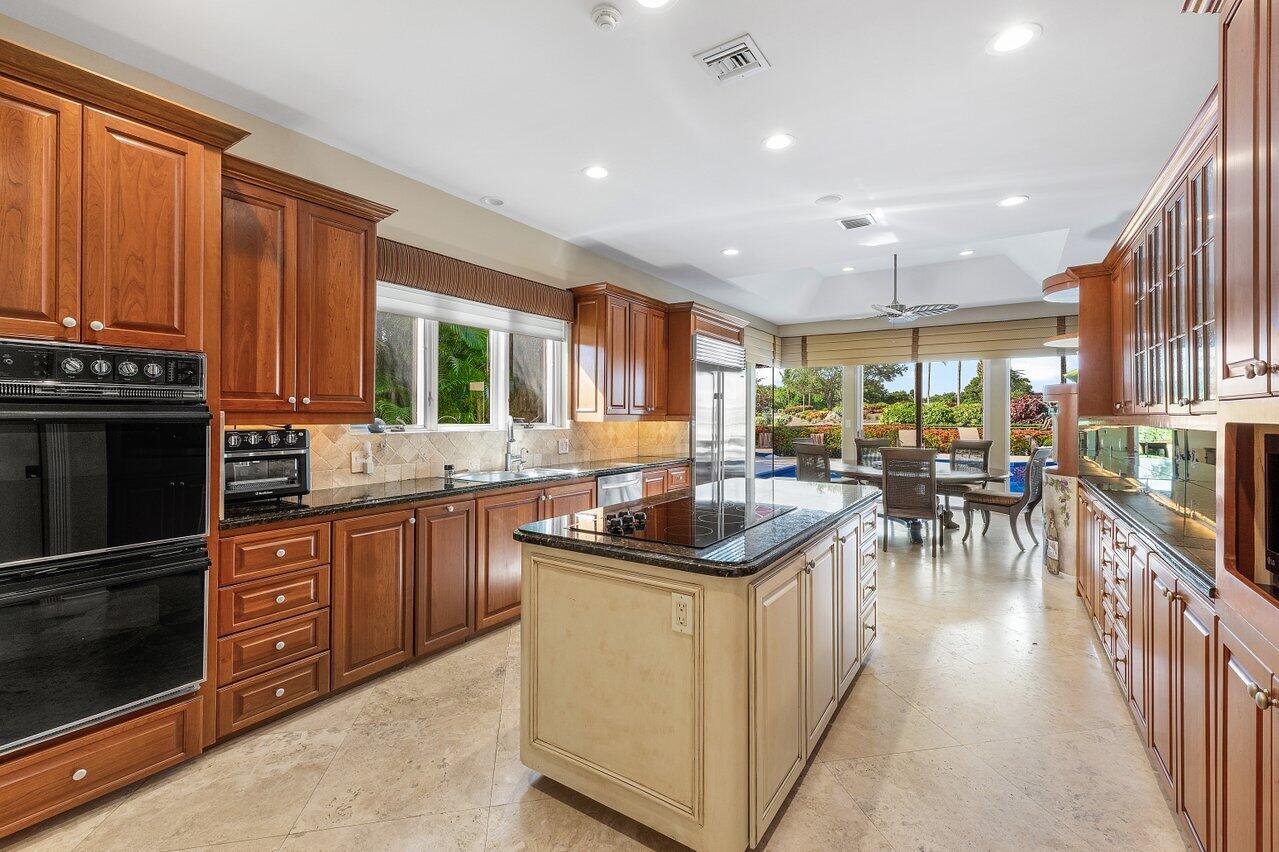 4484 Bocaire Blvd Boulevard