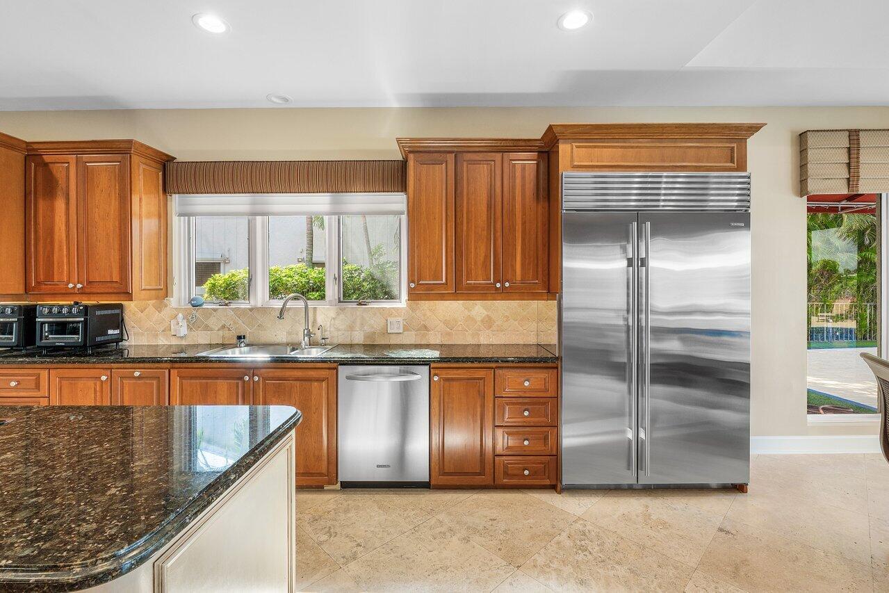 4484 Bocaire Blvd Boulevard