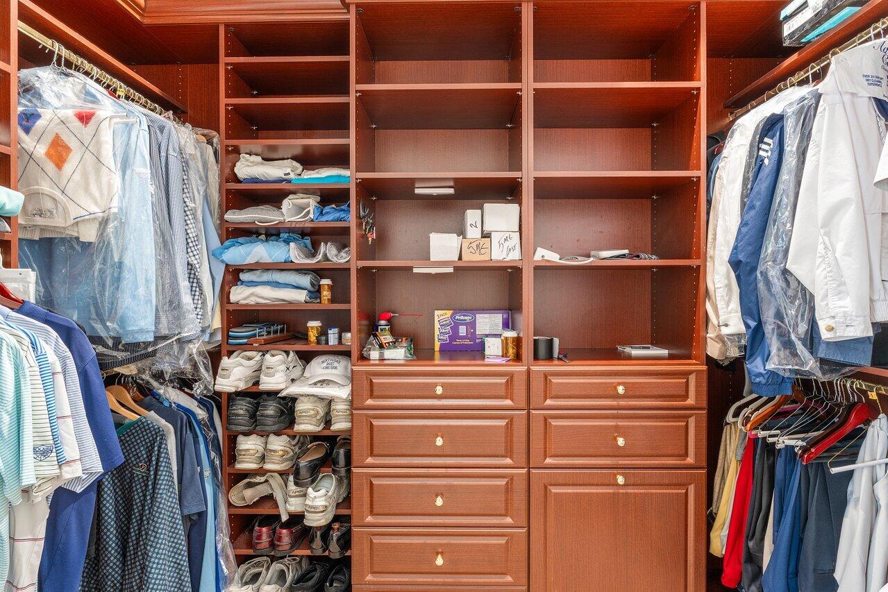 4484 Bocaire Blvd Boulevard