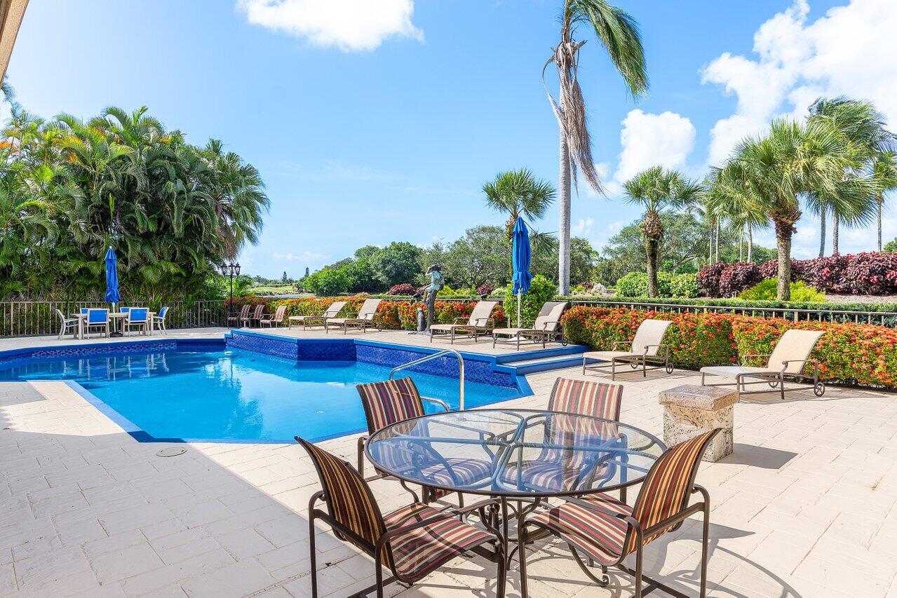 4484 Bocaire Blvd Boulevard