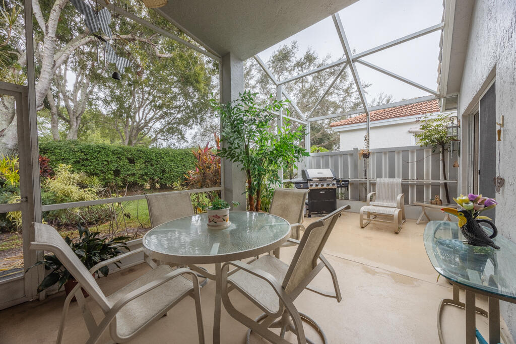 10856 Royal Caribbean Circle