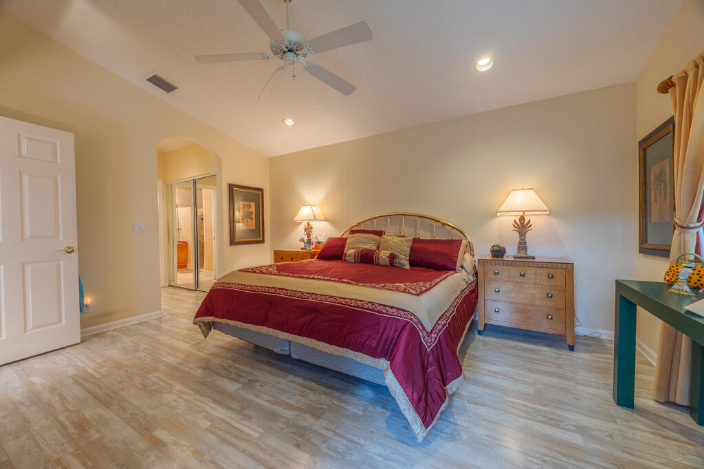 10856 Royal Caribbean Circle