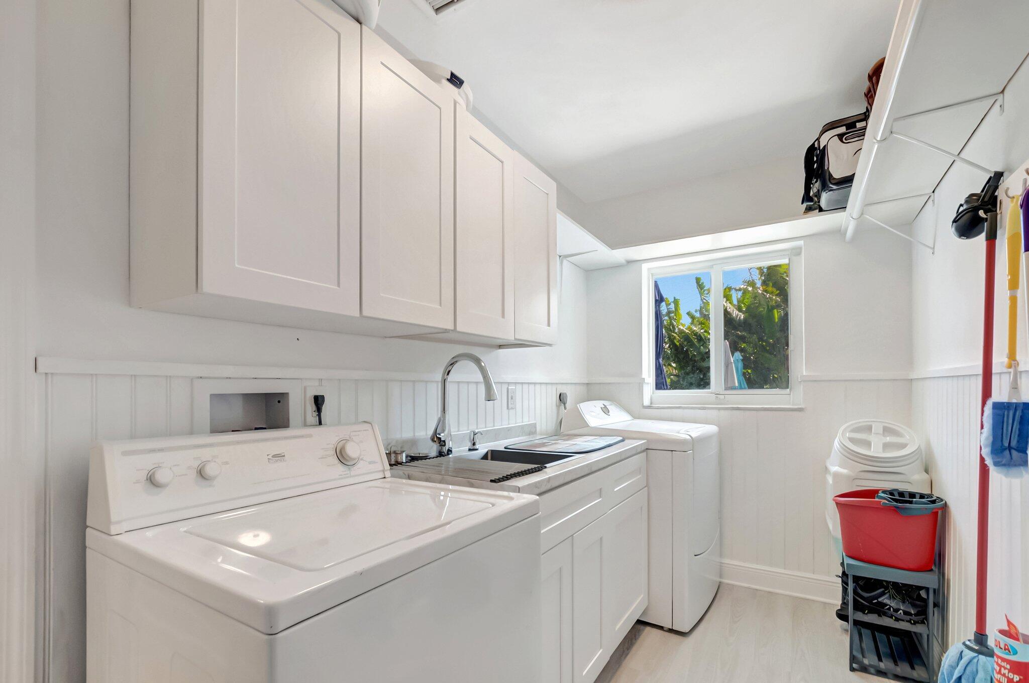 545 NW 13th Drive