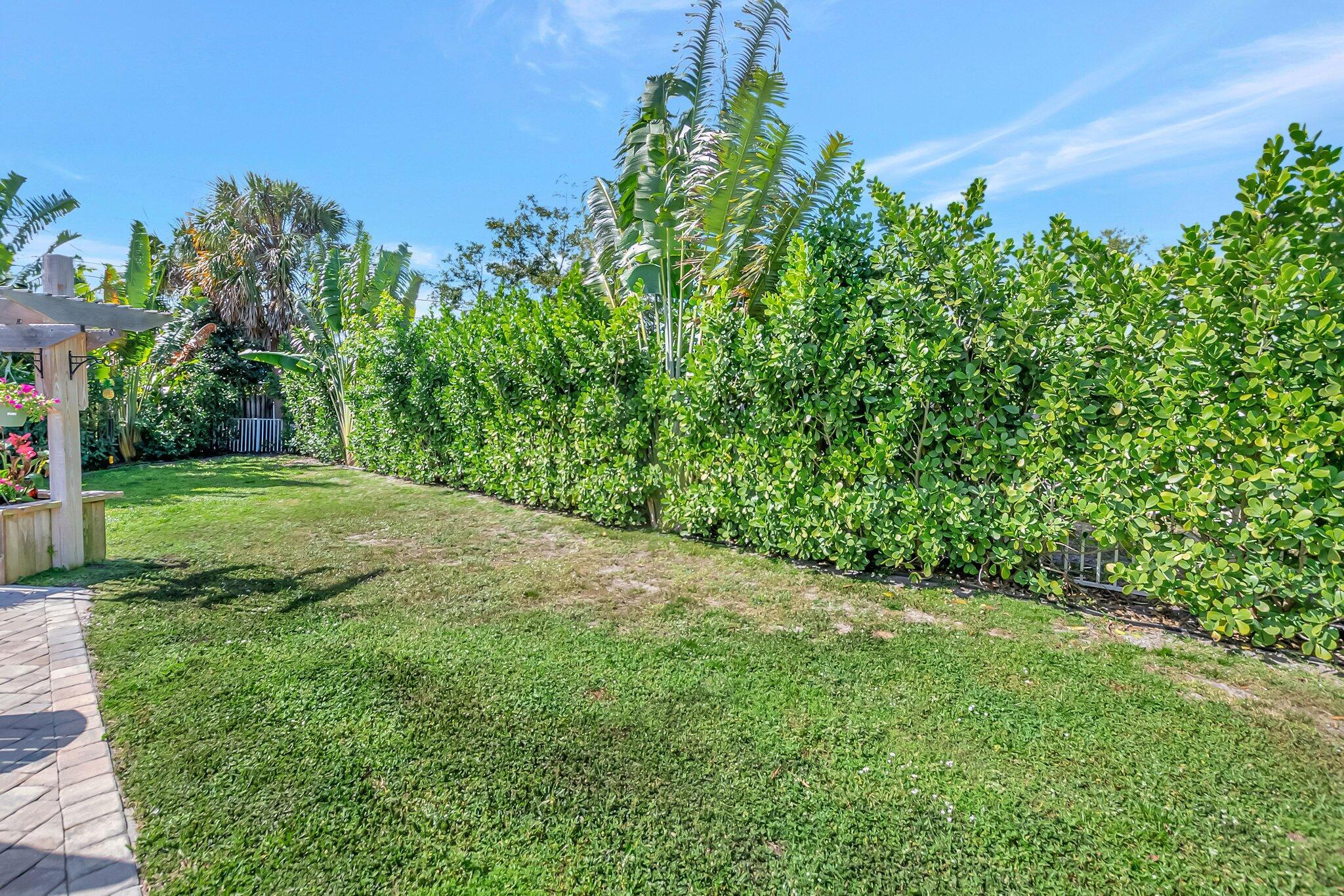 545 NW 13th Drive