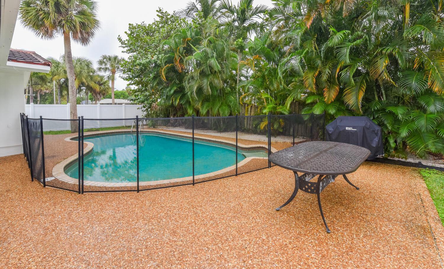 700 SW 4th Street