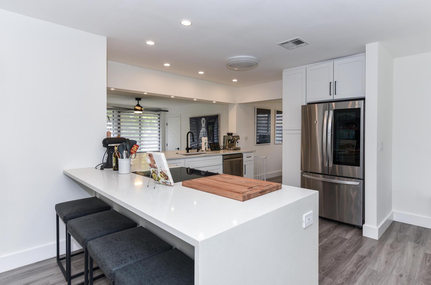 700 SW 4th Street
