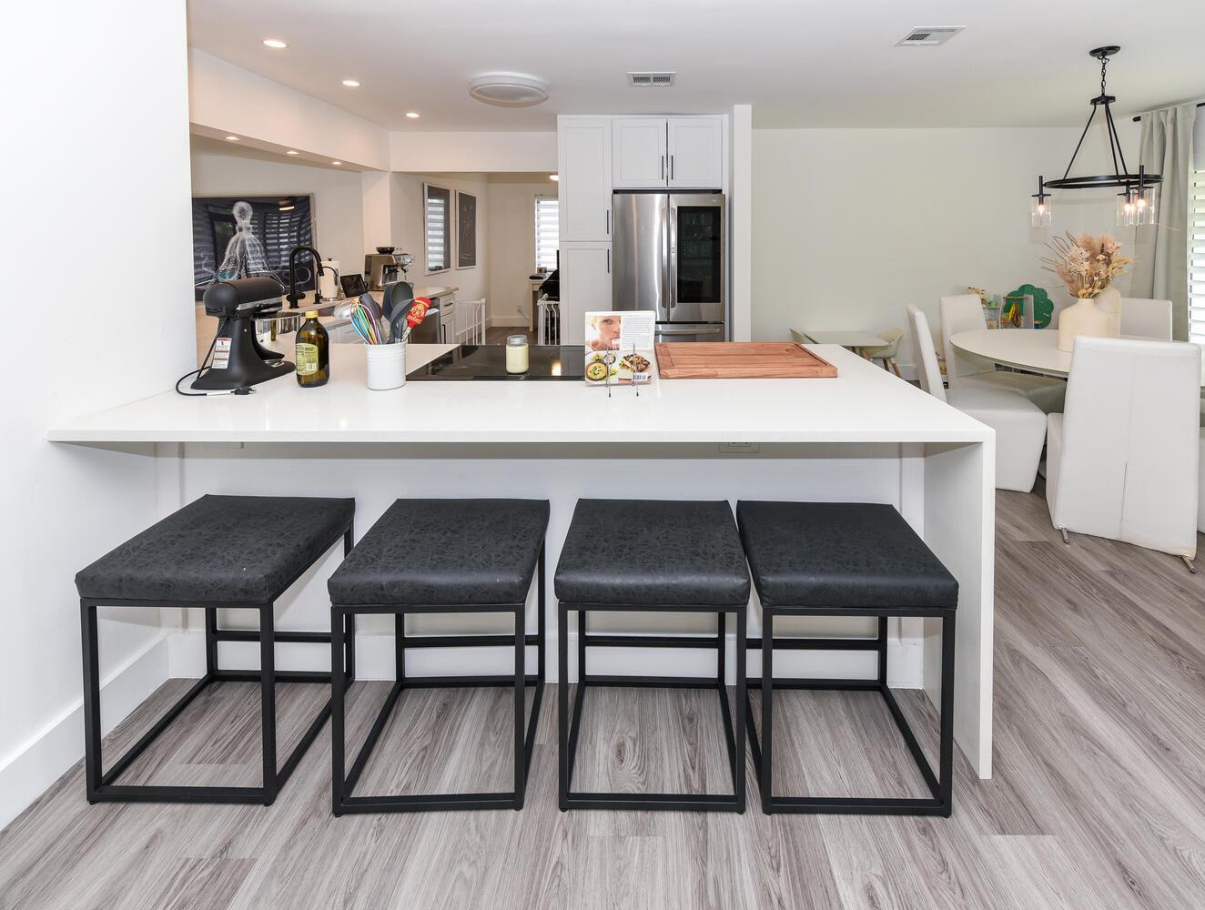 700 SW 4th Street