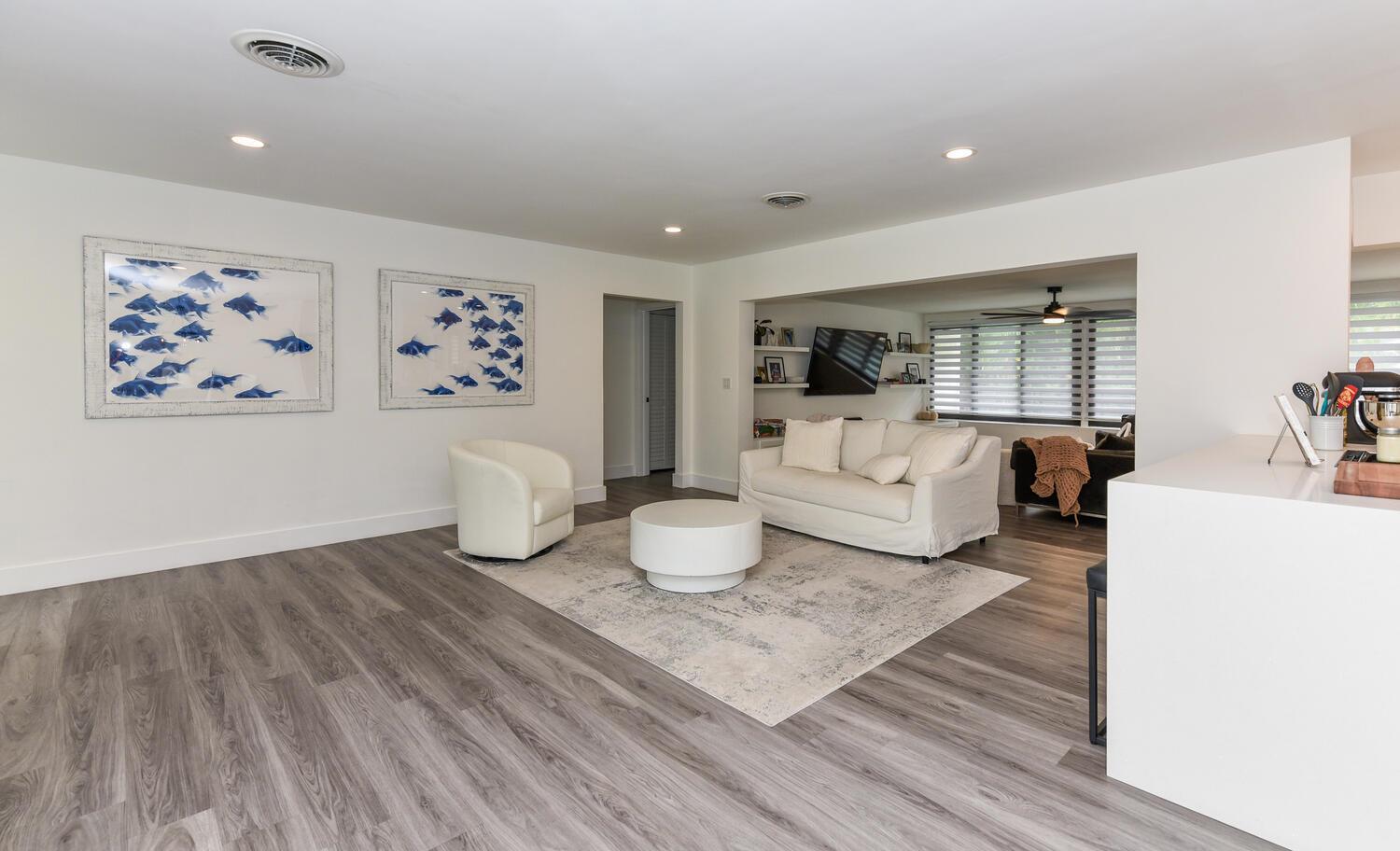 700 SW 4th Street