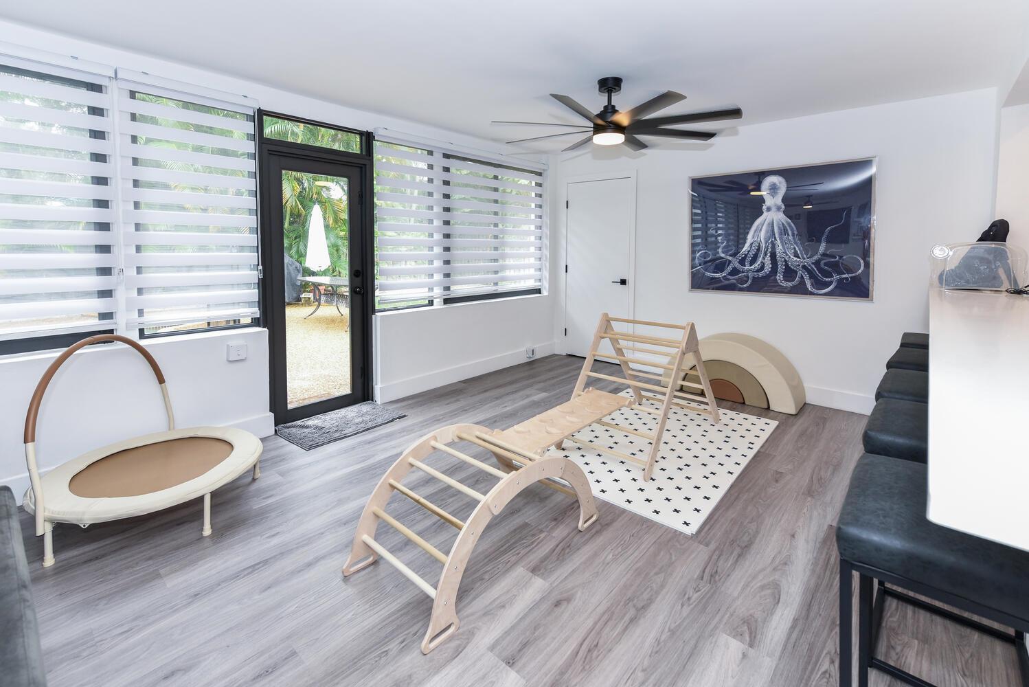 700 SW 4th Street