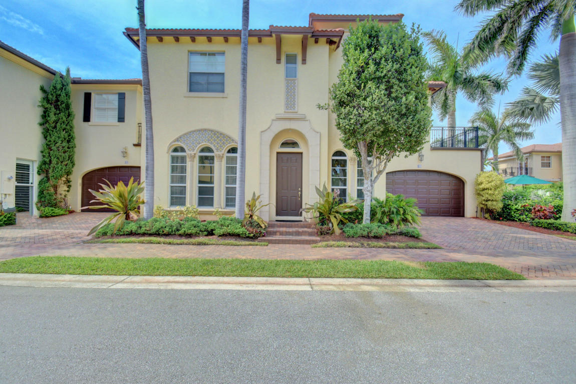 81 Via Poinciana Street