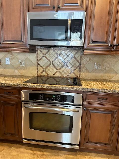 81 Via Poinciana Street