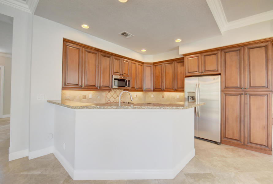 81 Via Poinciana Street