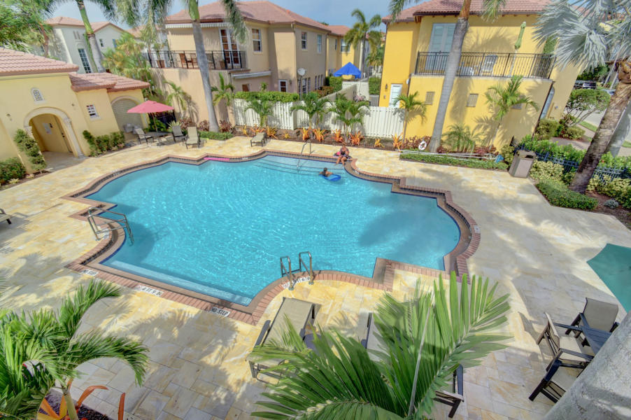 81 Via Poinciana Street