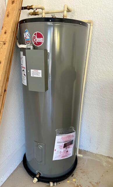 81 Via Poinciana Street