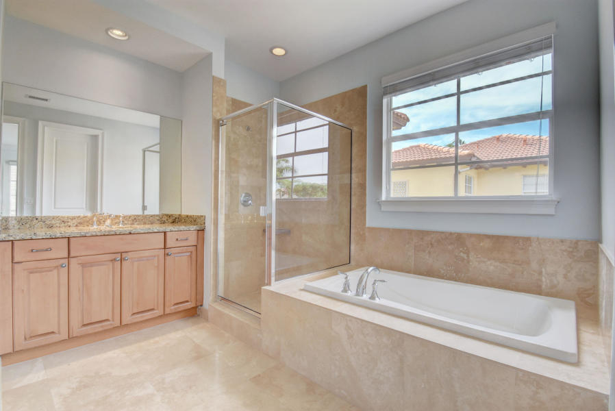 81 Via Poinciana Street