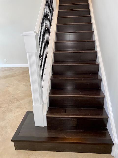 81 Via Poinciana Street